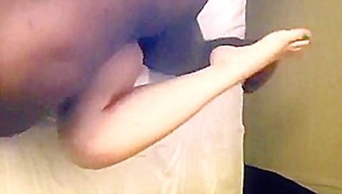 Gross amateur man lets wife be railed