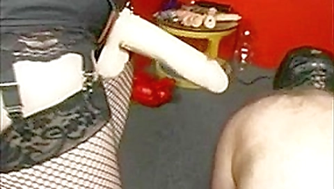 Mistress strapon and facesitting