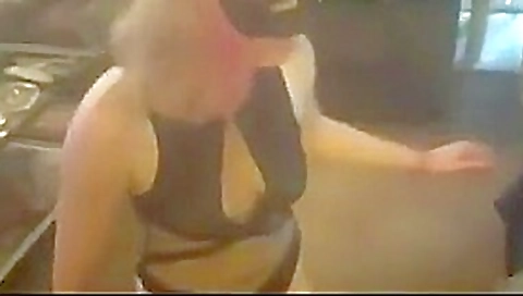 Amateur - funny enthusiastic cuckold wife bbc creampie